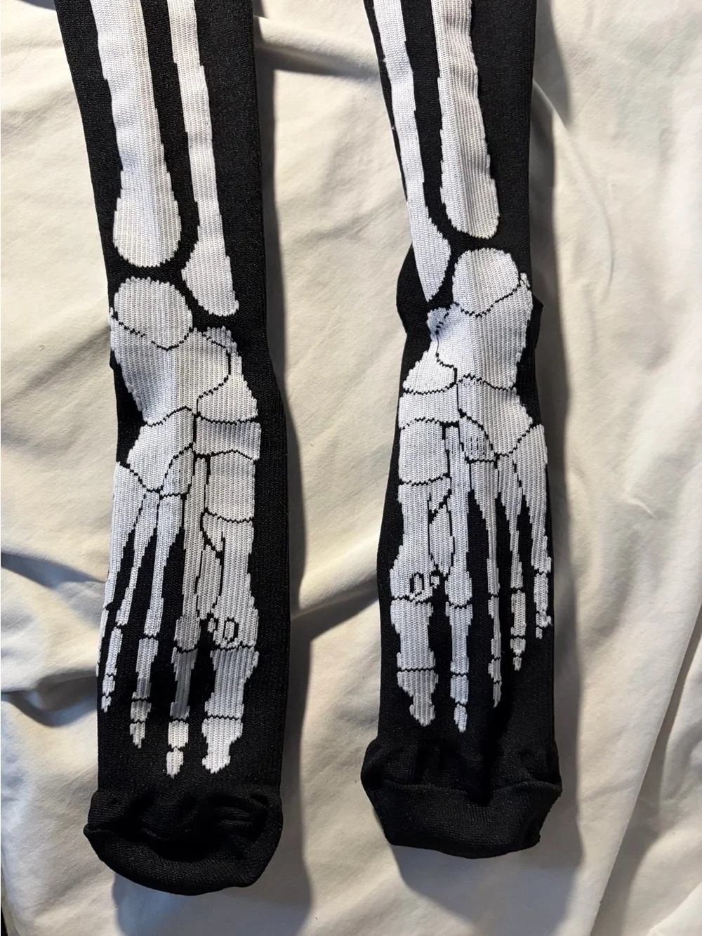 Unisex Black & White Skeleton Print compression socks
